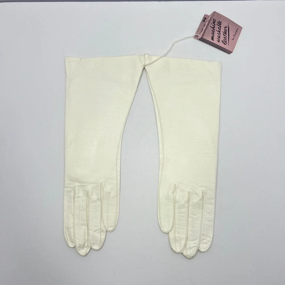 Fownes White Leather Gloves Womens 7.5 Opera Length NOS Vintage Washable Formal